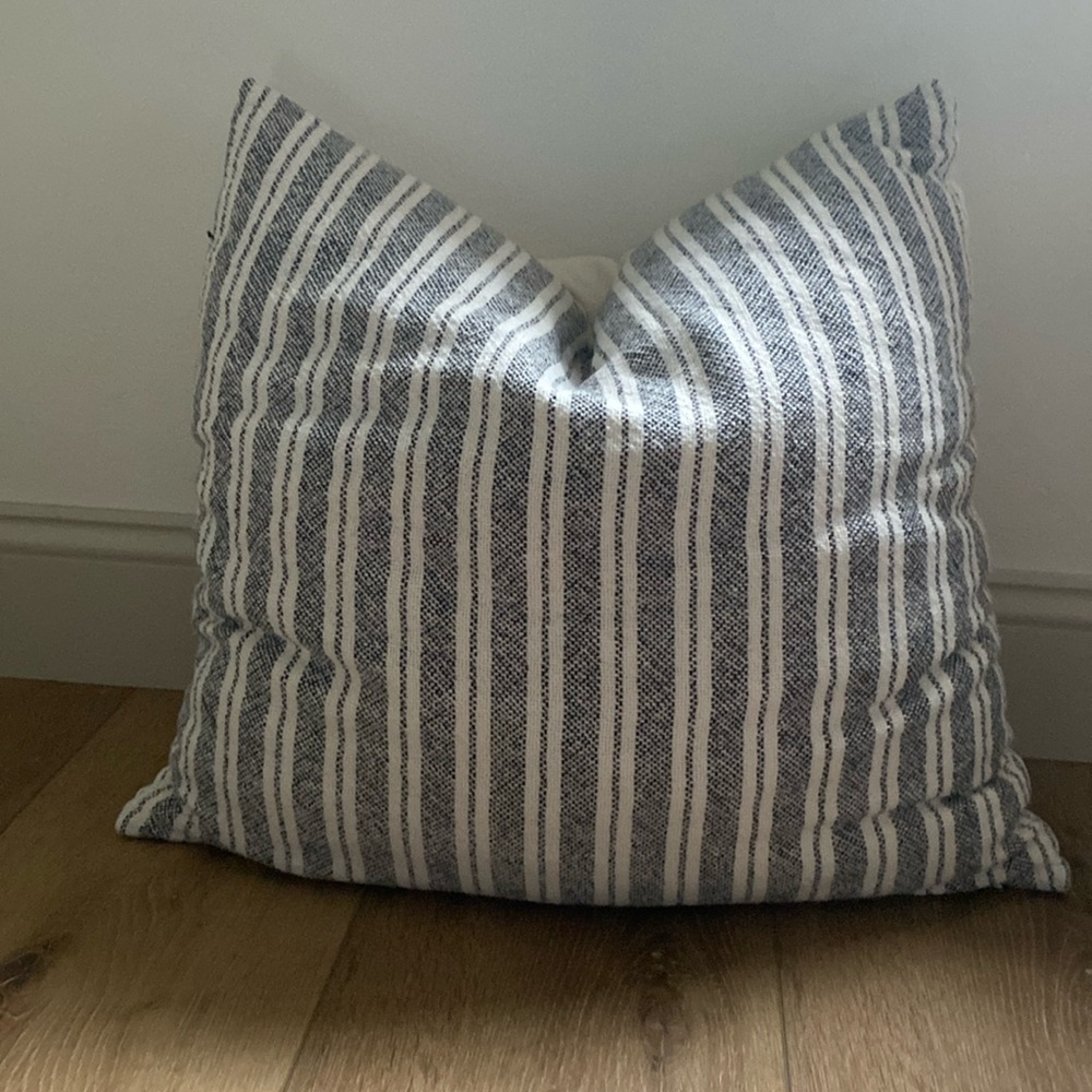 Throw pillow